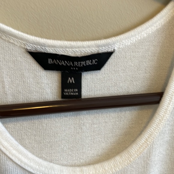 Banana republic white tank size M - Picture 2 of 2